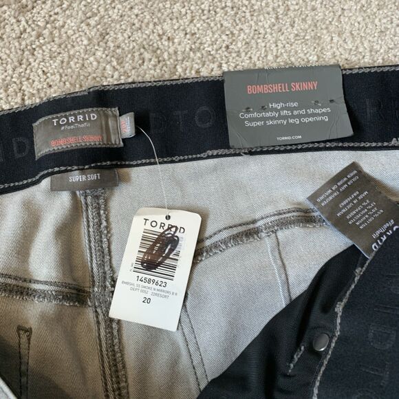 NEW Torrid Bombshell Skinny Super Soft Size 20R Smoke N Mirror Color - Picture 5 of 10